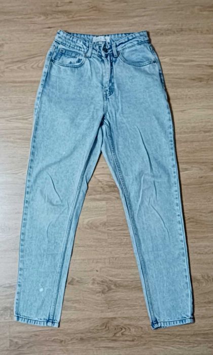 Дънки (в добро състояние)