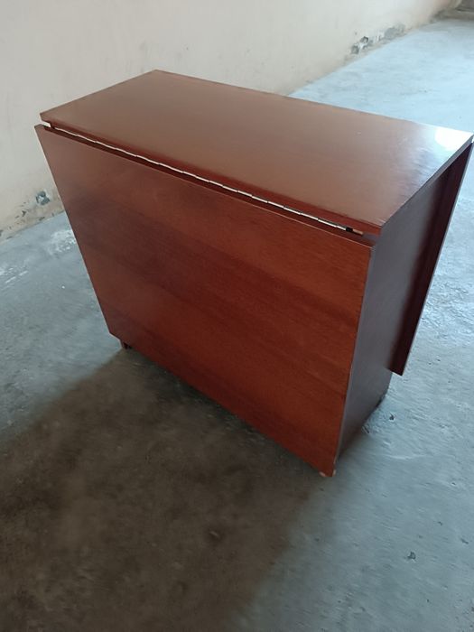 Хонтахта, стол 6 кишилик