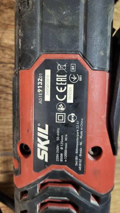 Ъглошлайф,винтоверт,батерии,зарядно  Hilti