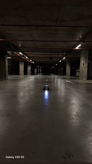 Rc кола Wltoys12428 тежко модифицирана ,направена изцяло за асфалт ,със състезателно окачване-4x4 + резервни части