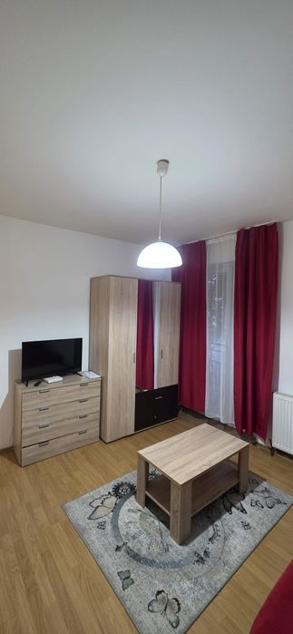 Închiriez garsoniera în Alma,Turnisor, cu balcon complet mobilată