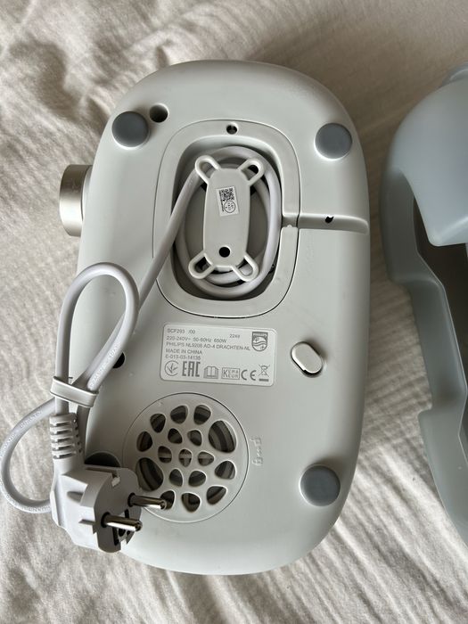 Sterlizator si uscator biberoane bebelusi.