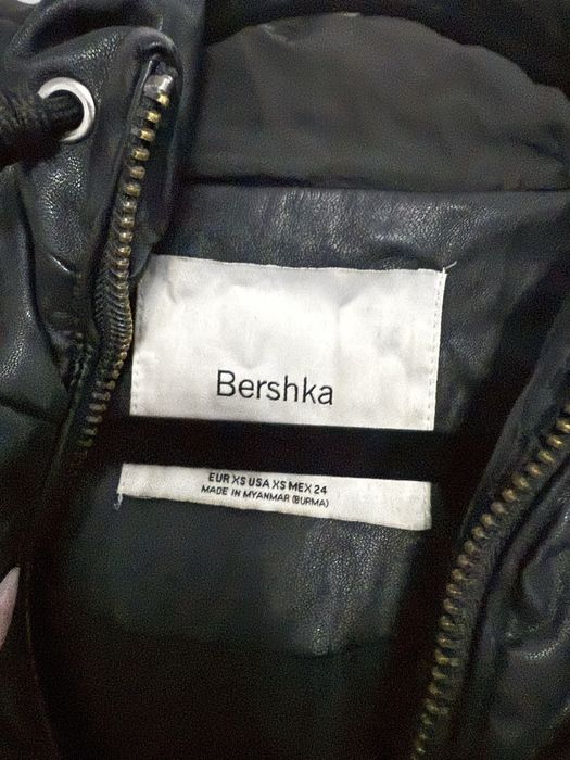 Яке Bershka.