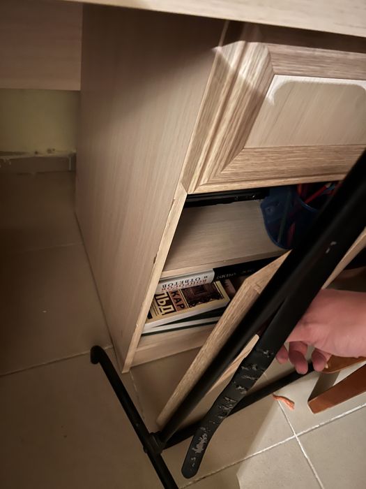 Письменный стол для компьютера