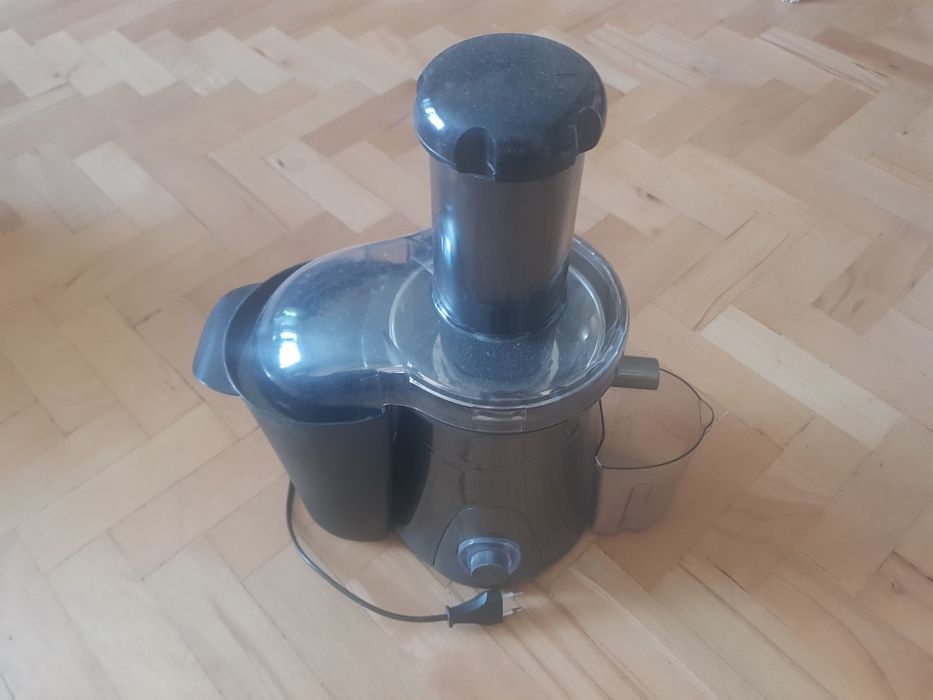Продавам чисто нова сокоизстисквачка Mühler