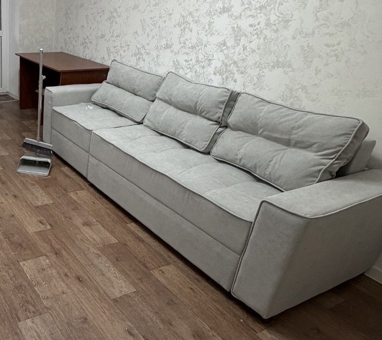 Продаю диван новый