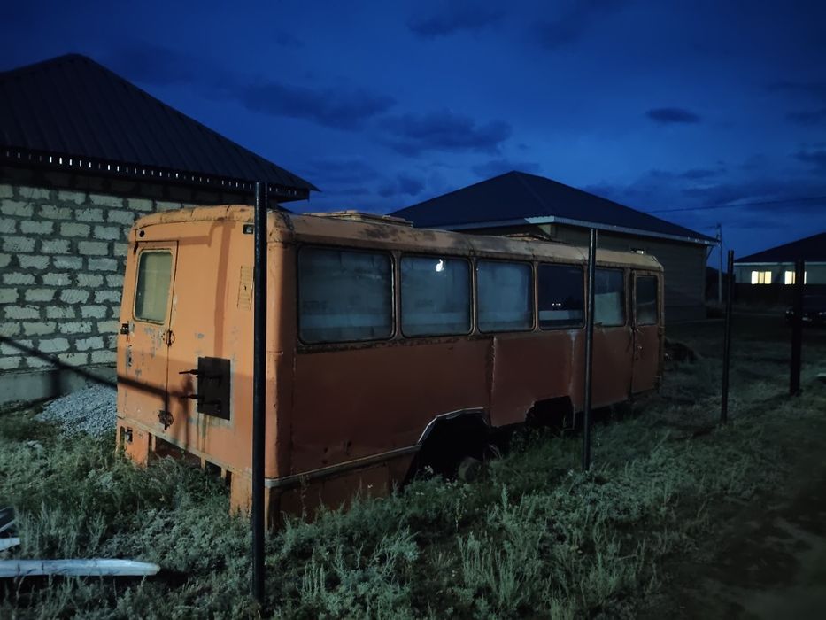 Продам будку (вахтовка)