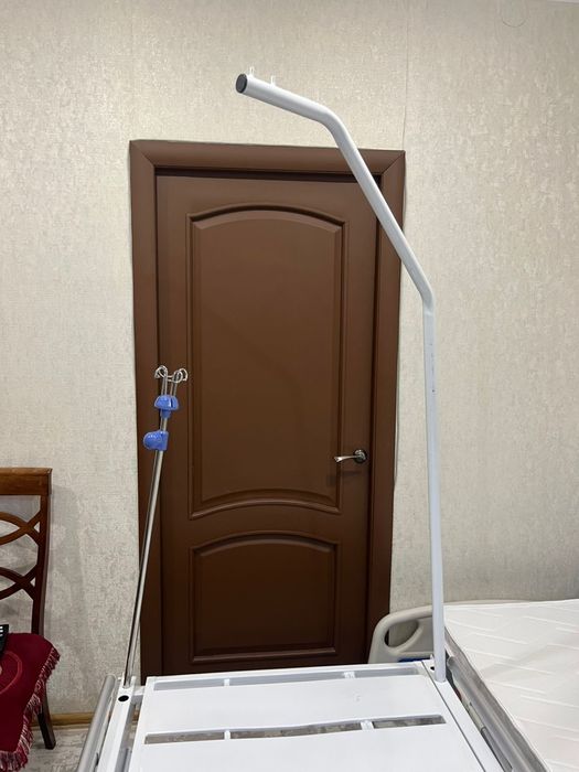 Медицинская кровать