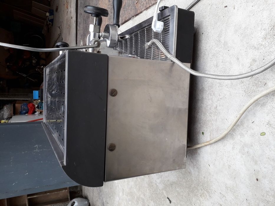 Професионална кафе машина Zola2