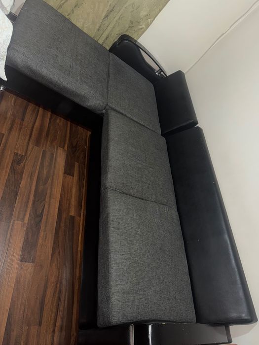 Диван б/у хорошего качества