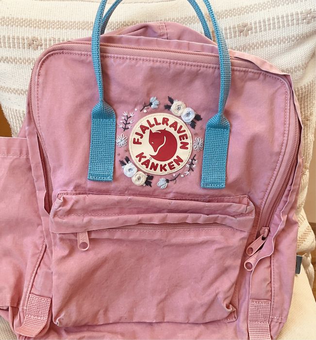 ОРИГИНАЛНА раница Fjallraven Kanken ръчно бродирана