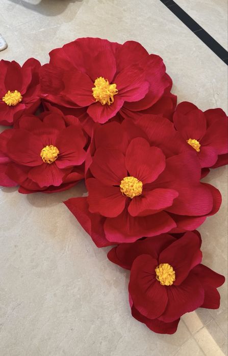 Цветы ростовые декор