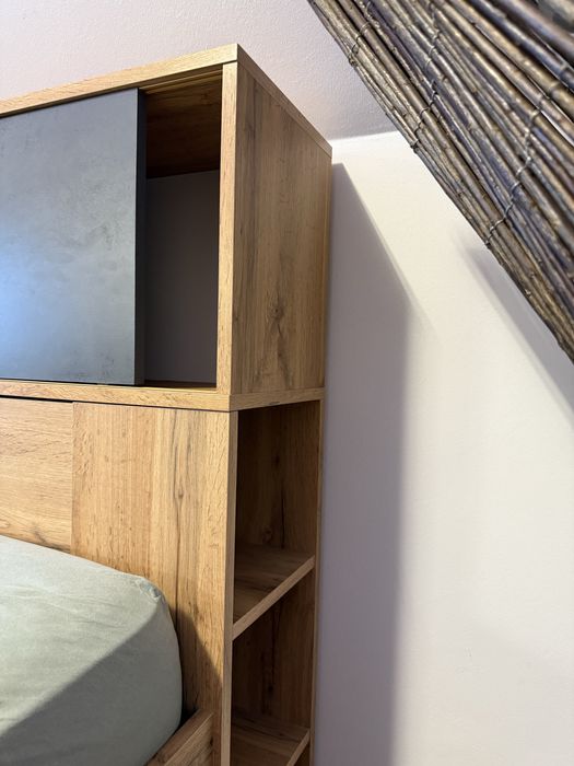 Pat MOMAX 140x200 cu sertare, fără saltea. PREȚ NEGOCIABIL.