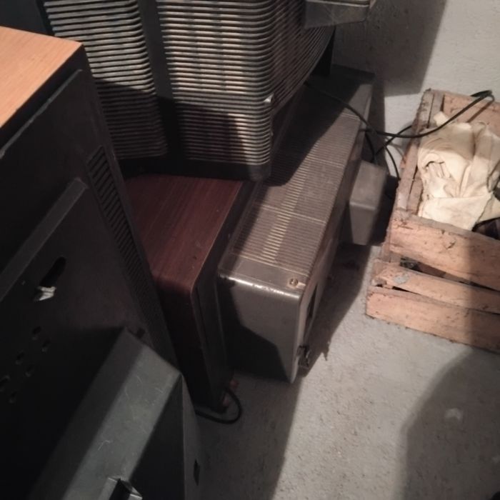 Стари телевизори