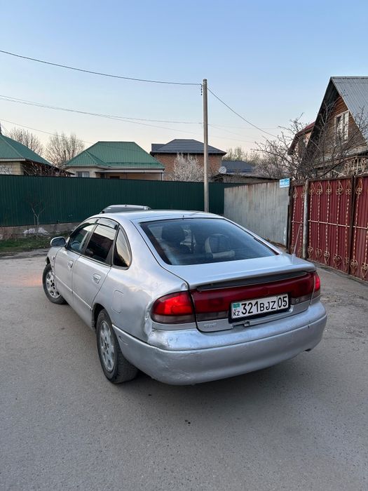 Мазда 626 на ходу