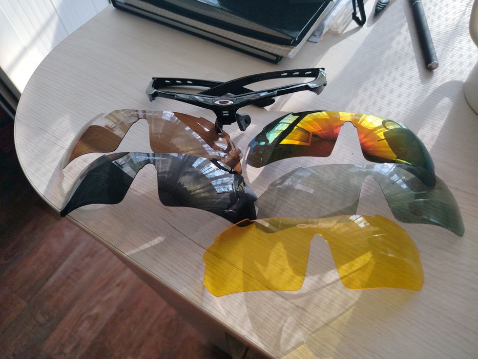 Очки Oakley со сменными линзами