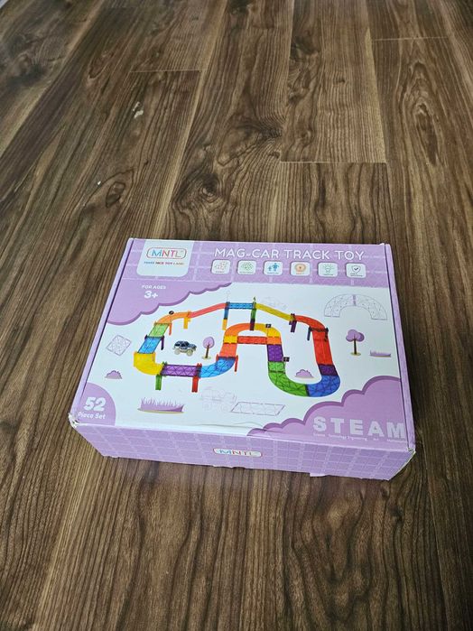 Магнитен конструктор - Магнитна писта със светеща количка, 52бр. части