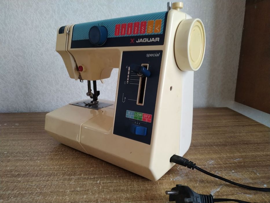 Электро-механическая мини швейная машина