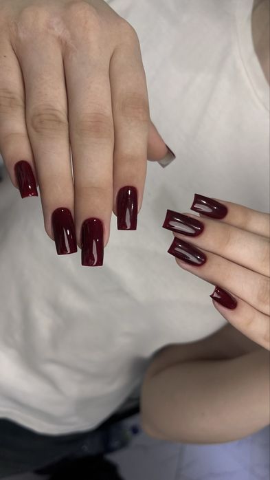 Маникюр педикюр