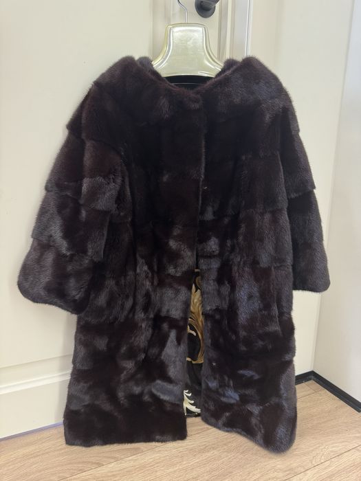 Продам норковую шубу