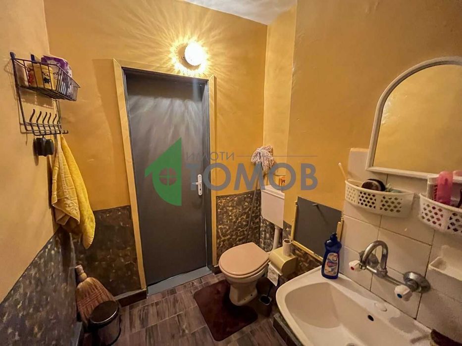 Продава се Едностаен апартамент в Шумен, 5-ти полк - 54 кв.м за 1256 €/кв.м - Снимка #8