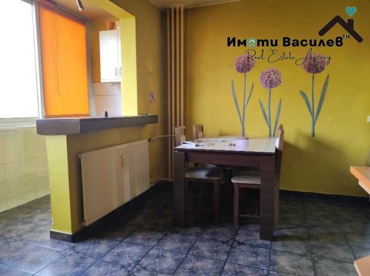 Продава се Тристаен апартамент в София, Център - 93 кв.м за 1234 €/кв.м - Снимка #3