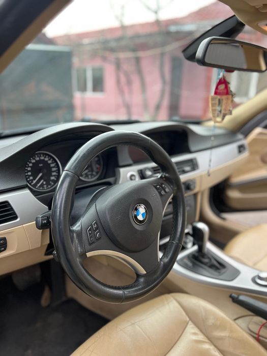Vând Bmw e90 325i