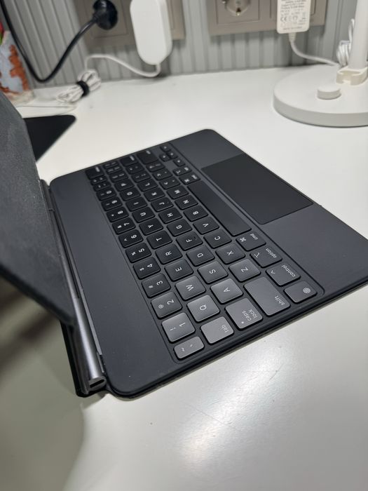 Magic keyboard ipad pro 11/ air 4/5 черный