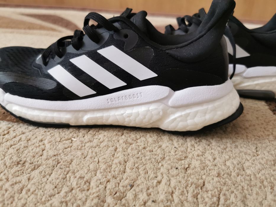 Adidași solarboost