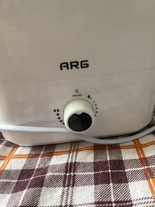 Продается увлажнитель воздуха