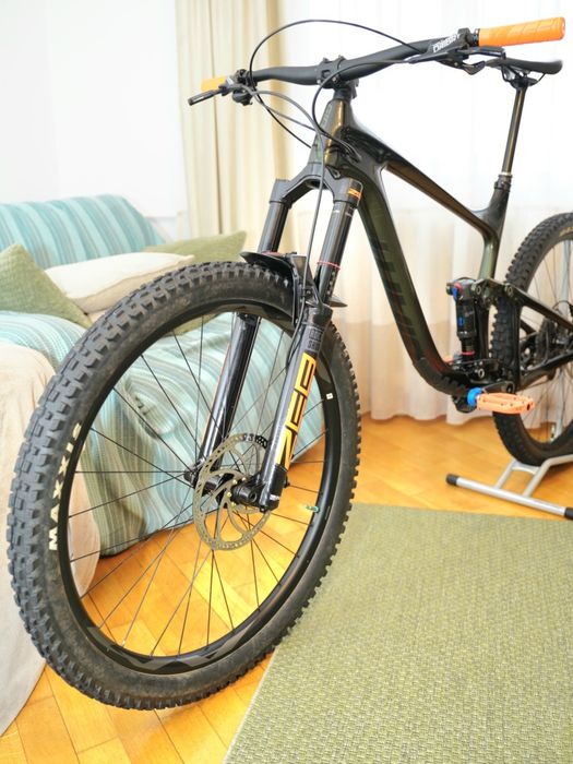 Bicicleta mtb full suspension super enduro Giant Reign