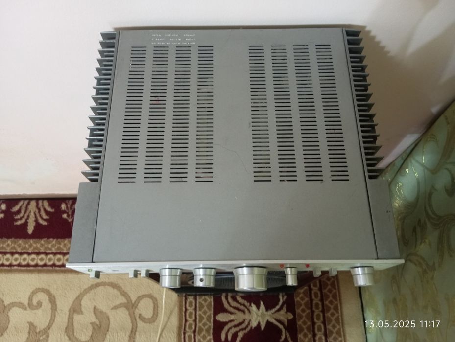 Уселител  амфитон