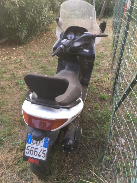 Scuter Yamaha t max