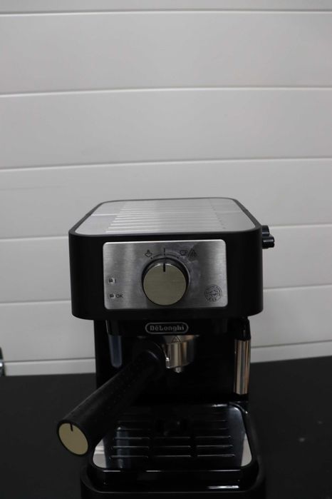Еспресо кафемашина Delonghi Stilosa (EC 260.BK) 1100W