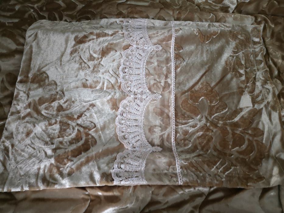 Продам покрывало на кровать