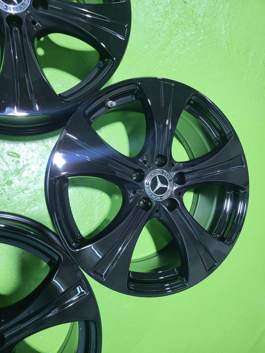 18 5x112 Mercedes E Class W213 W214 GLC W253 C Class W205 5х112 черни