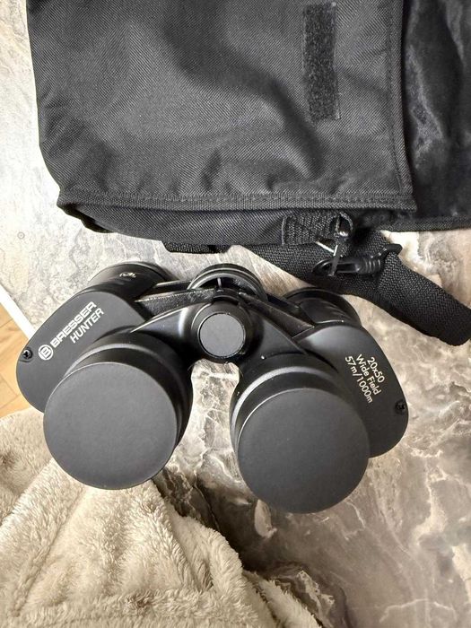Binoclu NOU Bresser Hunter 20X50, cu geanta pentru transport si curea