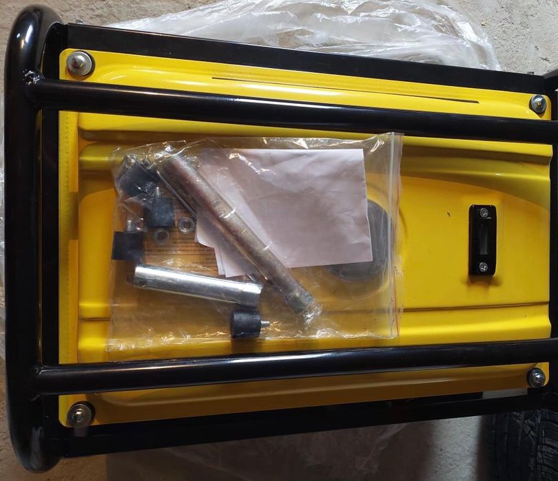 Бензиновый Генератор