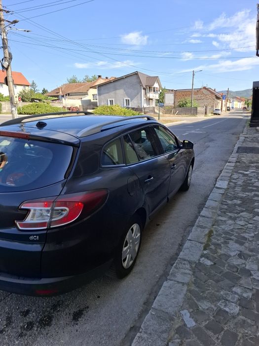 !!Vand Renault megan 3 din 2013 euro 5!!