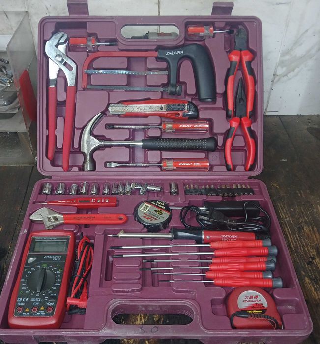 Набор инструмента для электрика.