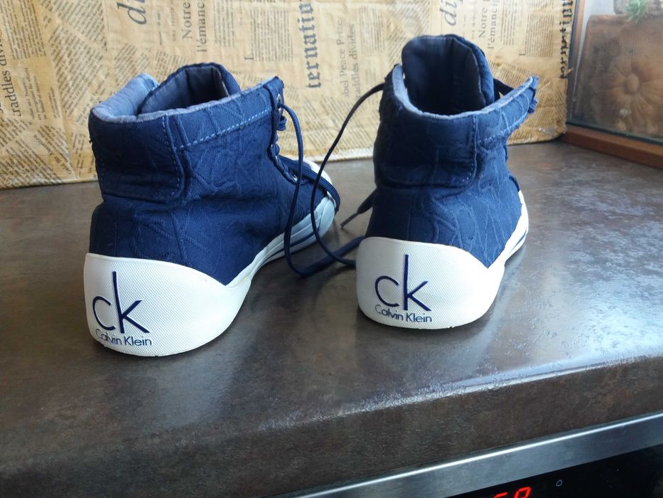 дамски кецове,гуменки,спортни обувки,маратонки,CALVIN KLEIN,37,момиче