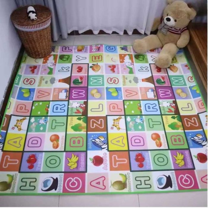 Двулицево детско килимче + магическа водна подложка