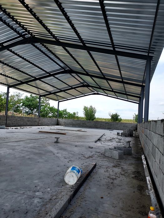 Vând si construim hale metalice