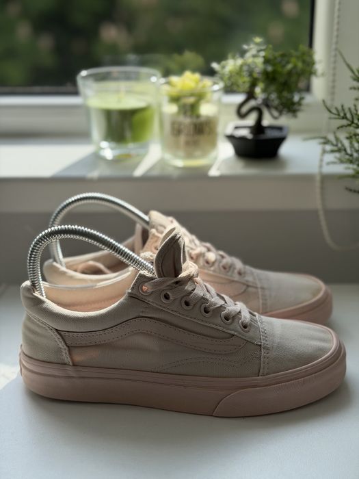 Vans Old Skool Mono Pink – Mărimea 37 – Stil retro