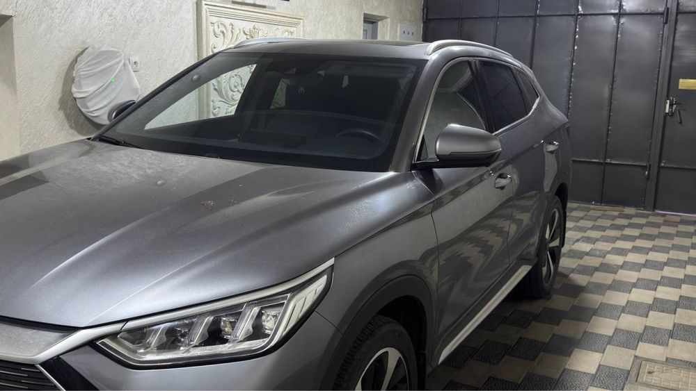 Srochno sotiladi BYD Song Plyus 2023 Dm-i