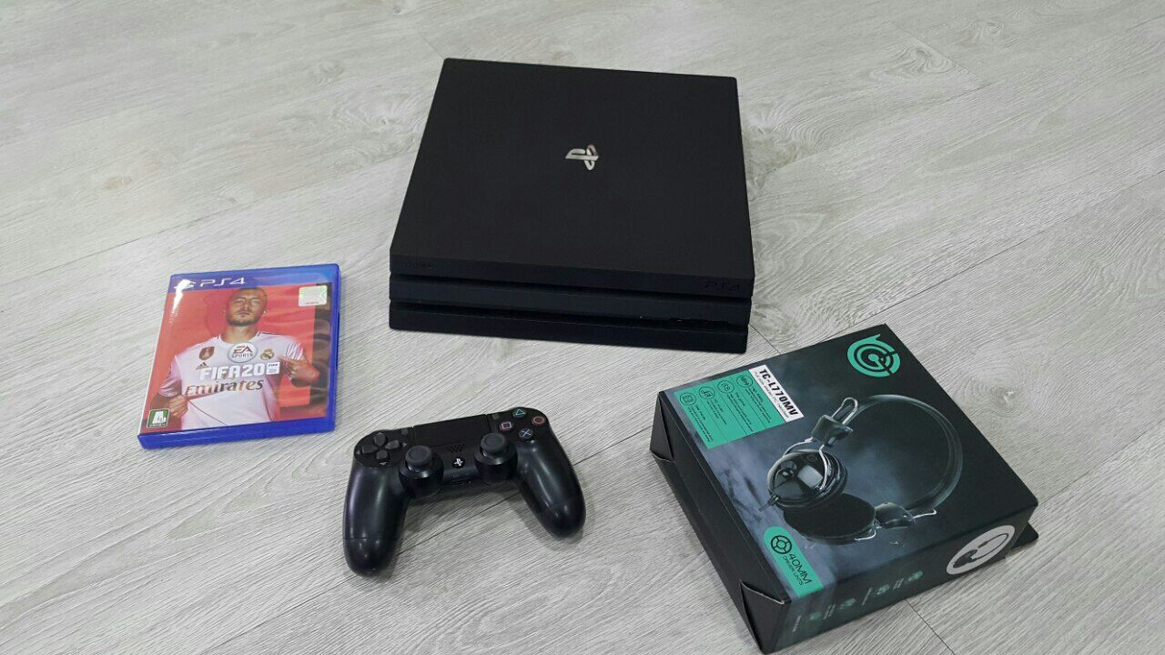 Playstation 4 PRO. { 4K }. HDR. + Joystick.: 270 у.е. - Приставки Ташкент  на Olx