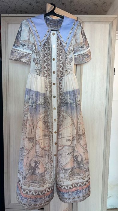 Продам шикарное платье миди