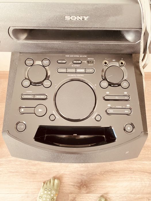 Продам музыкальный центр Sony