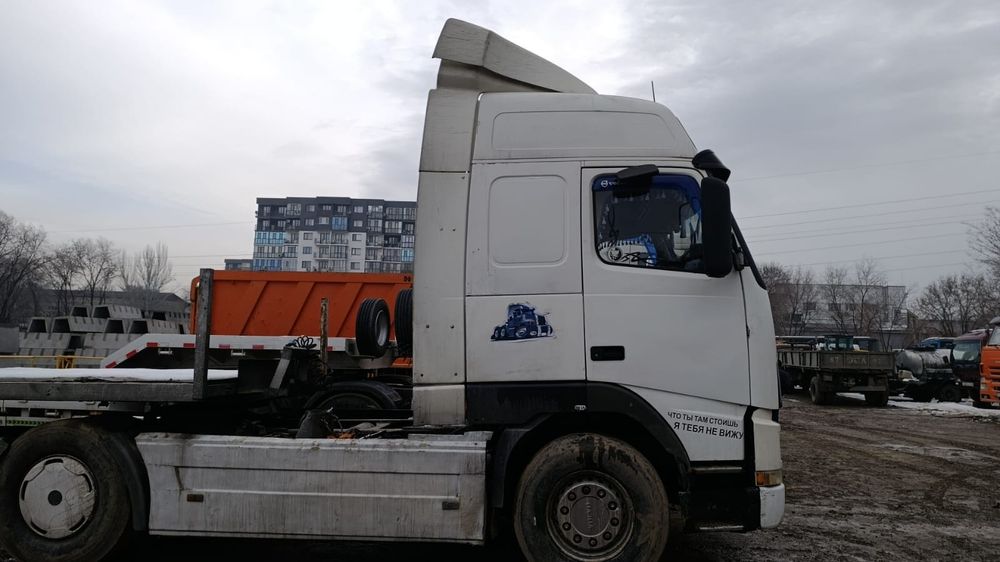 Продаётся Volvo FH12 Тягач