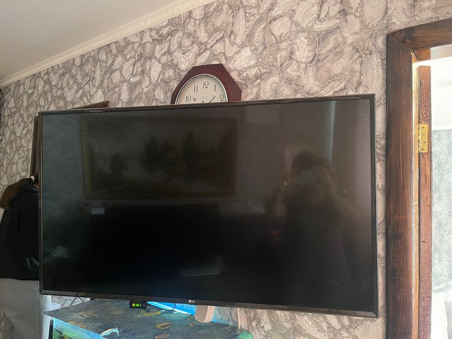 Продам телевизор